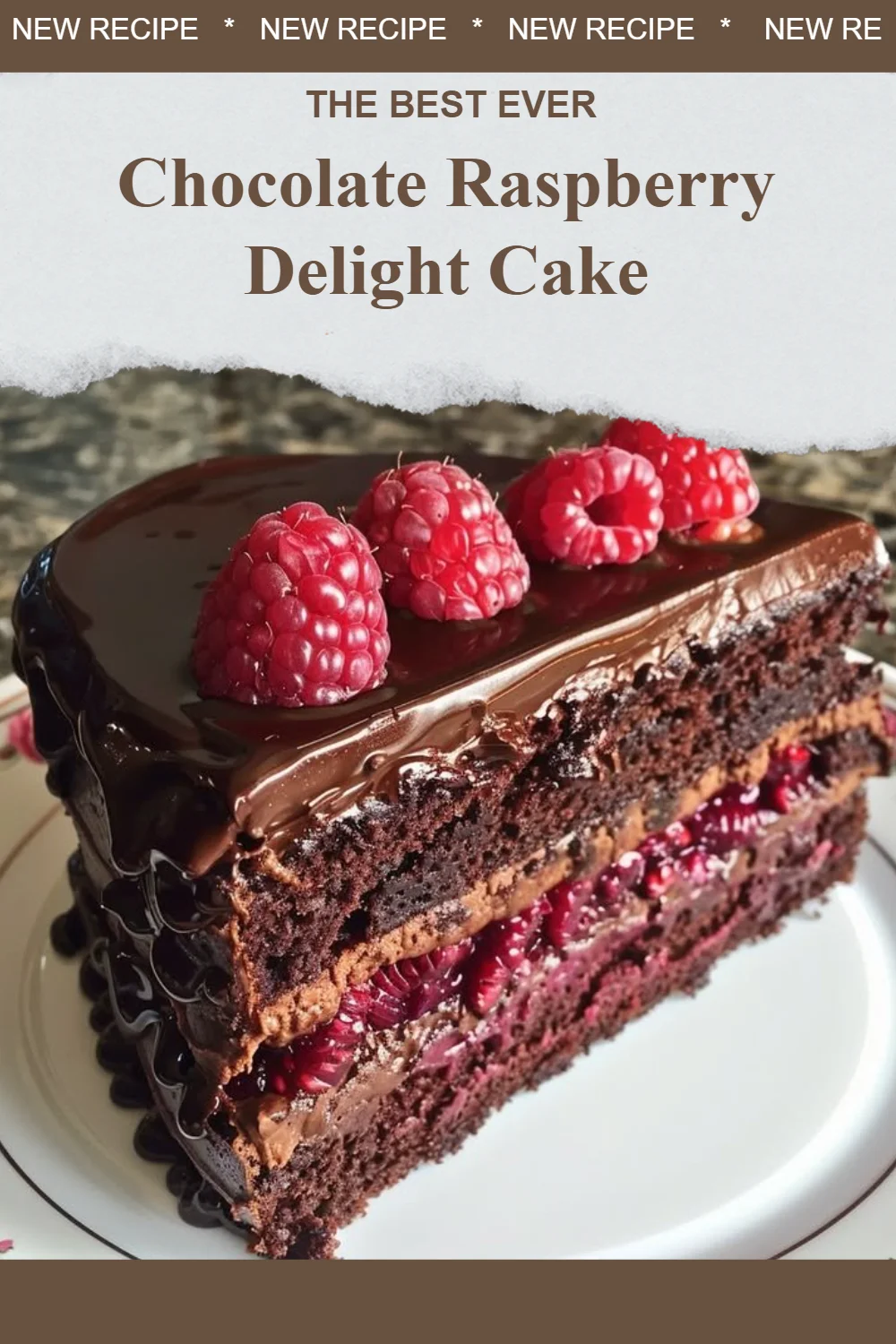 Gâteau chocolat framboise décoré pour un dessert élégant et savoureux.