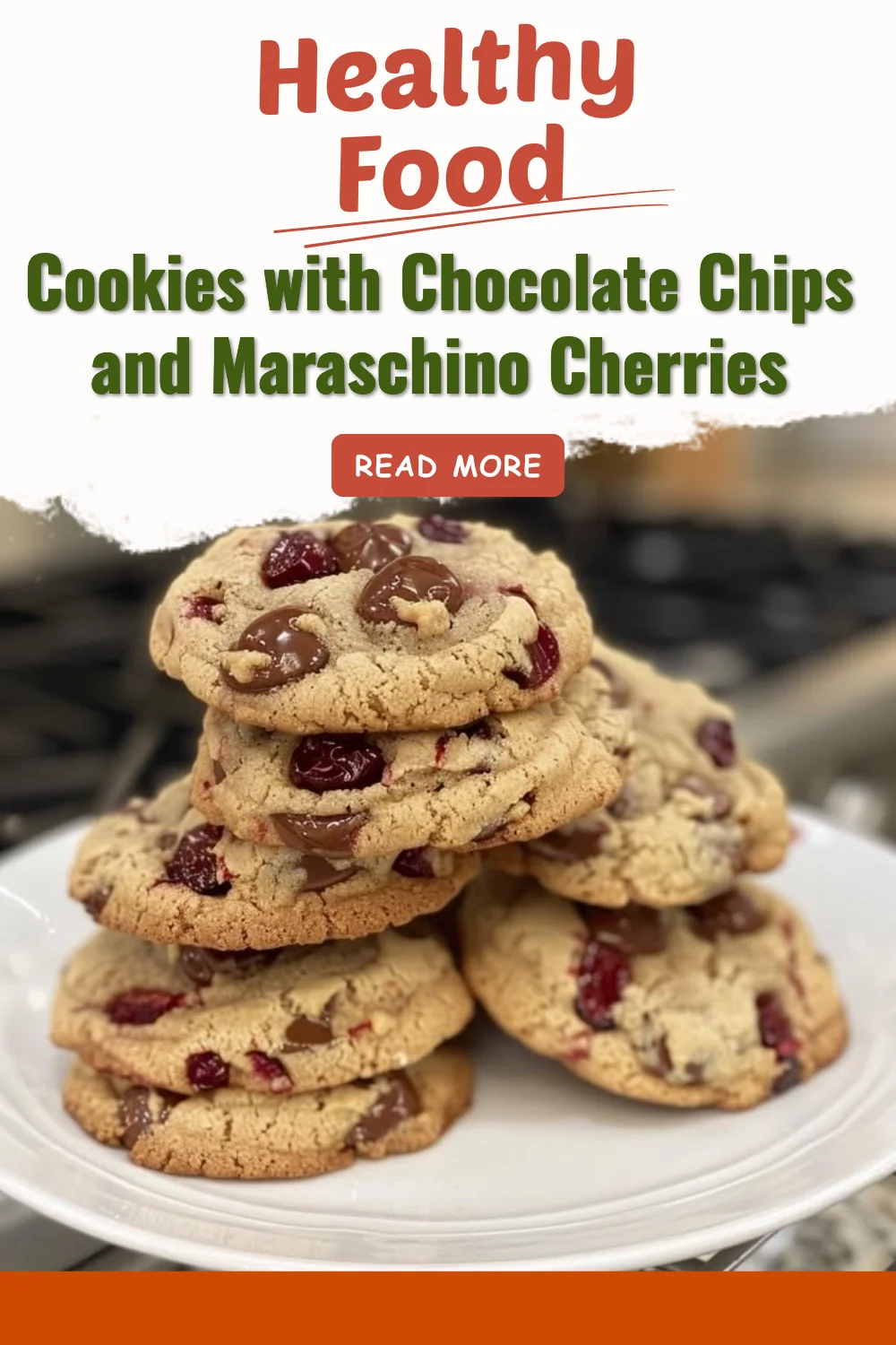 Cookies aux pépites de chocolat et cerises Maraschino sur une assiette