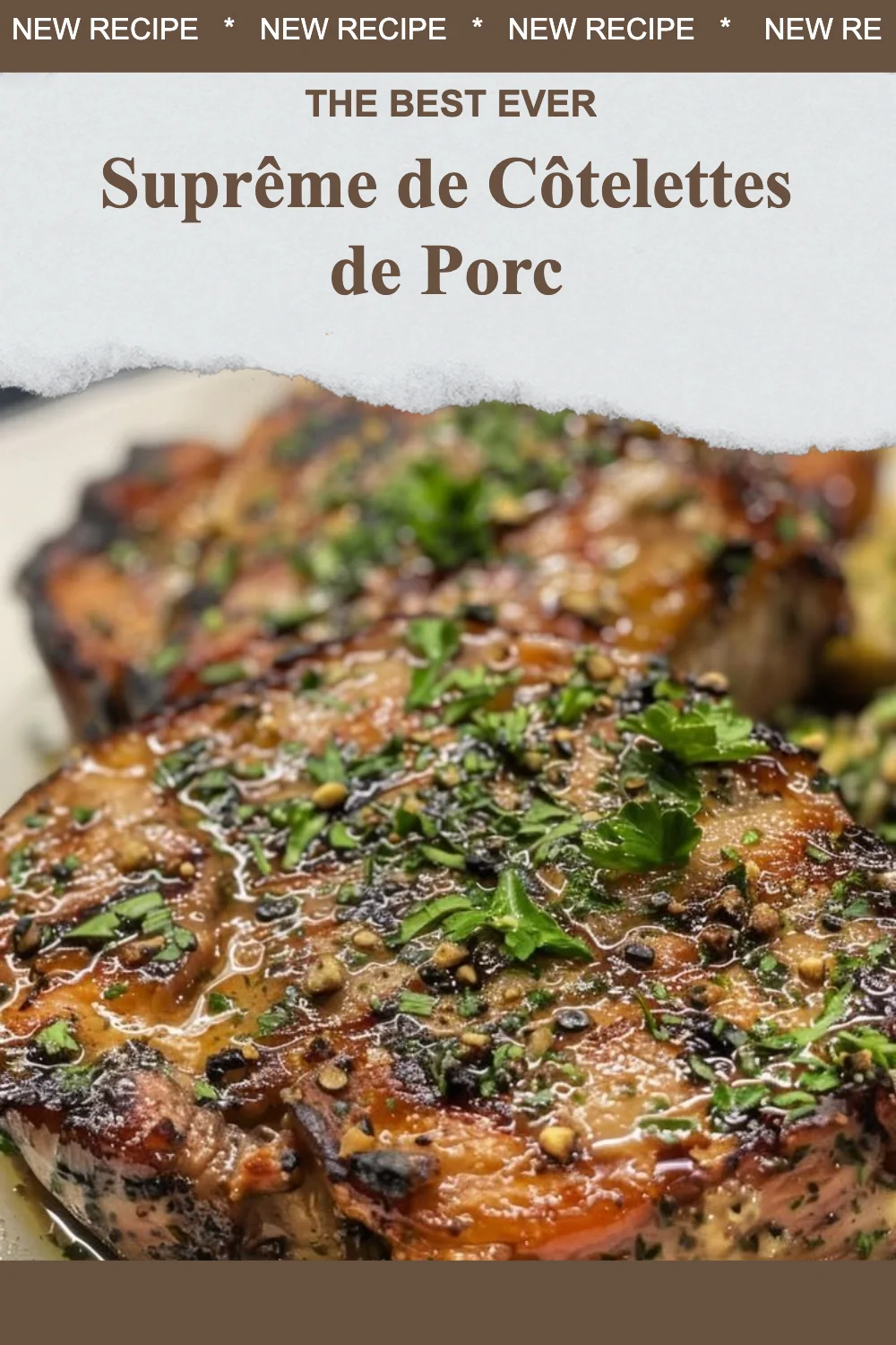 Suprême de côtelettes de porc savoureux et juteux, prêt à être dégusté.