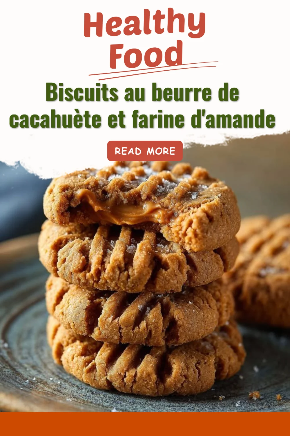 Biscuits au beurre de cacahuète et farine d'amande sur une assiette