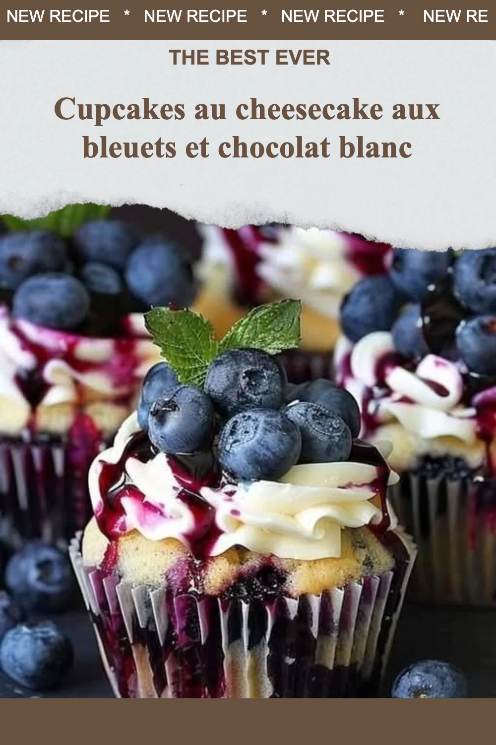 Cupcakes au cheesecake garnis de bleuets et chocolat blanc décadent