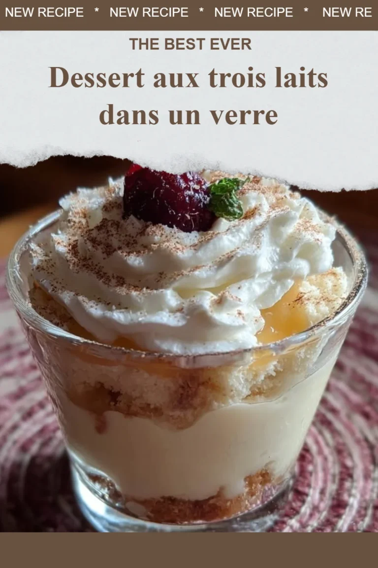 Dessert aux trois laits dans un verre, un délice crémeux et savoureux.