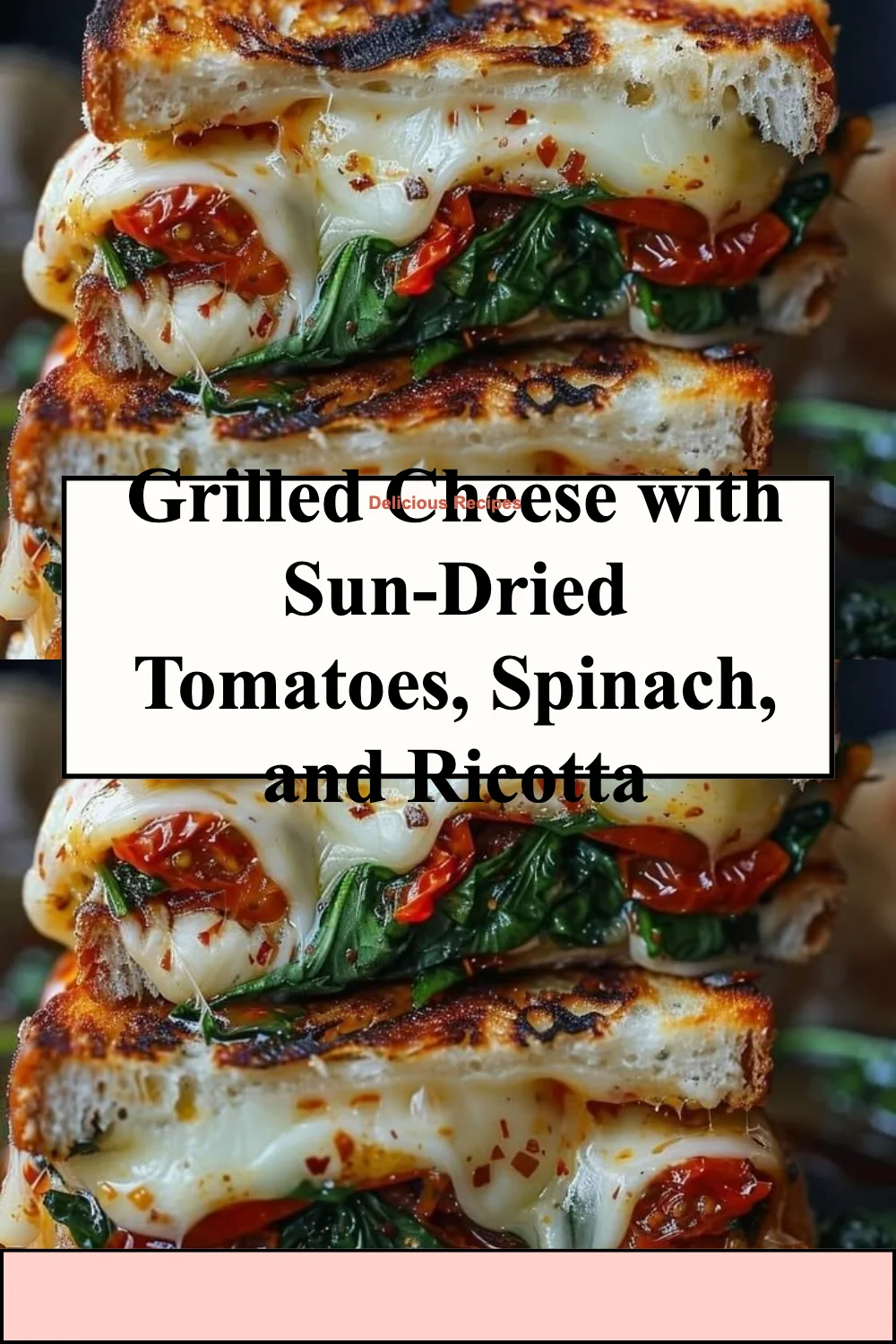 Grilled cheese avec tomates séchées, épinards et ricotta sur une assiette
