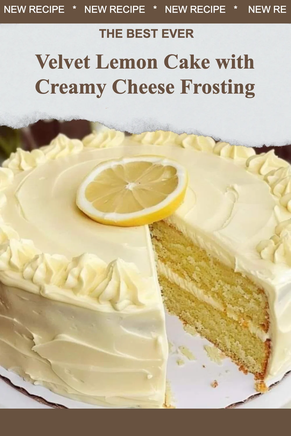 Gâteau Velvet au citron avec un glaçage au fromage crémeux