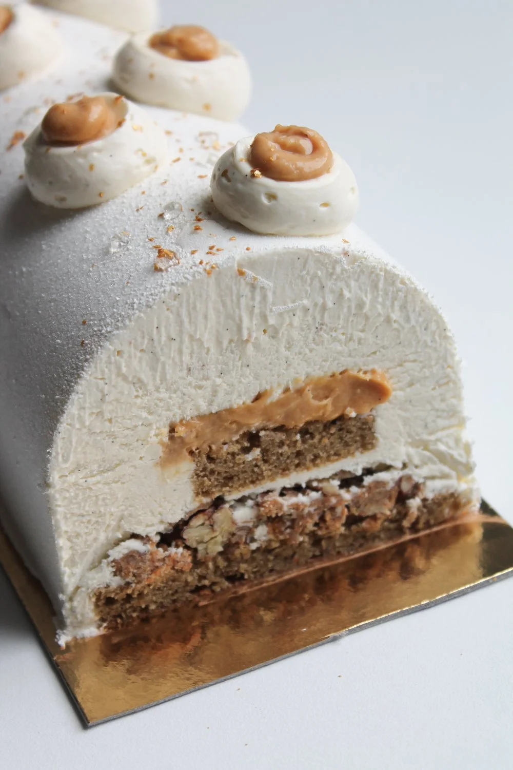 BÛCHE DE NOËL VANILLE CARAMEL PÉCAN