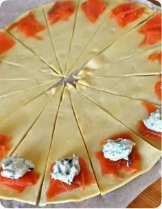 Croissants feuilletés au saumon pour l'apéro - Pich à la fraise
