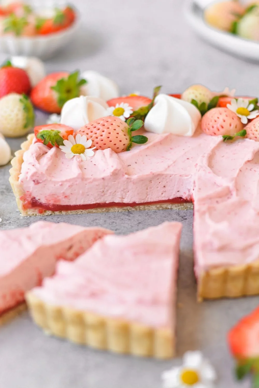Recette de tarte aux fraises fouett&eacute;es | Recette de tarte mousse aux fraises, dessert de tarte aux fraises, tarte cr&eacute;meuse aux fraises